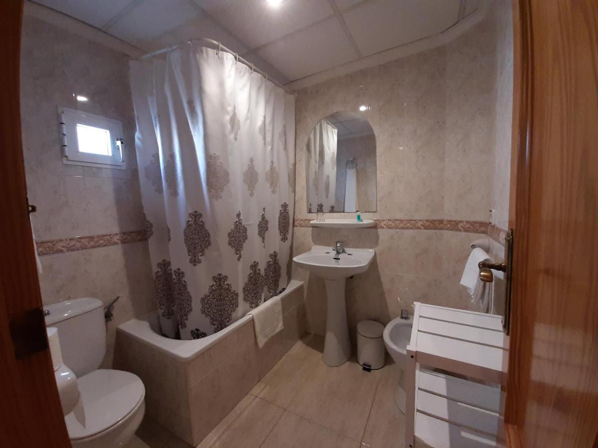 Hostal El Retiro อัลโมราดี ภายนอก รูปภาพ